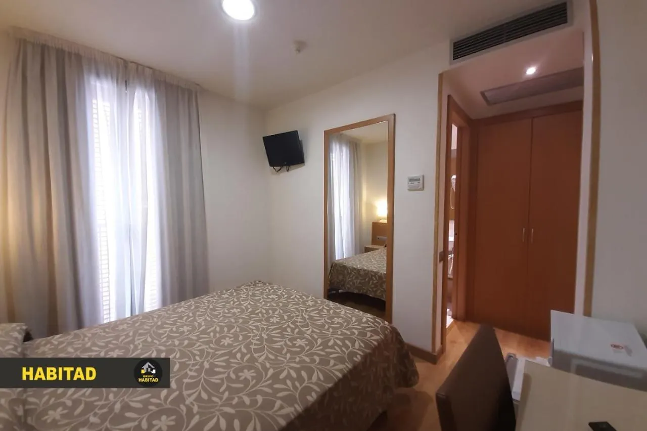 Hostal Rambla Sant Boi de Llobregat 2*,
